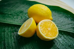 Lemon Juice for minimizing the appearance of scars 